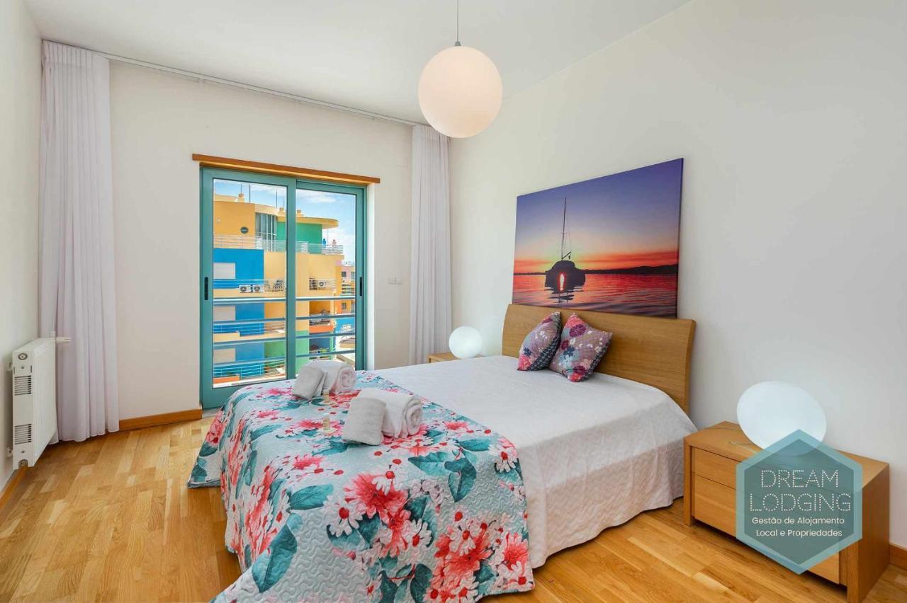 Marina View - Dream Lodging Appartamento Albufeira Esterno foto